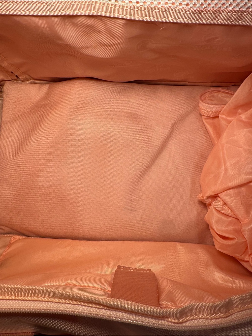 Wolfpak 30L Pink Perfect Duffle Dream Bag - Picture 9 of 16